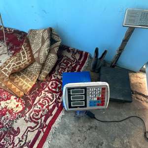 Percheziţii, identificarea a peste 1000 de trimiteri poştale şi tone de tutun confiscate în cauza privind destructurarea unei reţele româno-bulgare specializată în contrabanda cu produse din tutun