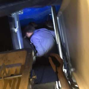 Nădlac II: migranți ascunși în podeaua unei autoutilitare