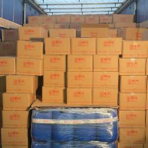 Tone de substanțe inflamabile transportate fără documente legale, descoperite într-un autocamion, în PTF Giurgiu