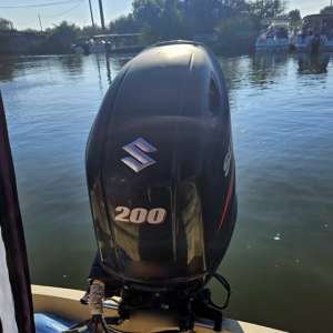 Motor de barcă  în valoare de 50.000 lei, căutat de autoritățile din Suedia, găsit de polițiștii de frontieră din cadrul Gărzii de Coastă