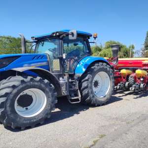 Depistat fără permis de conduce conducând un ansamblu auto neînmatriculat