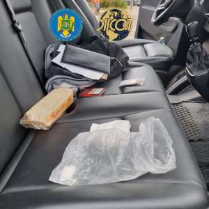Droguri de risc descoperite asupra unui cetățean străin care s-a prezentat în PTF Sculeni. Șoferul, propus pentru arestare preventivă pentru 30 de zile