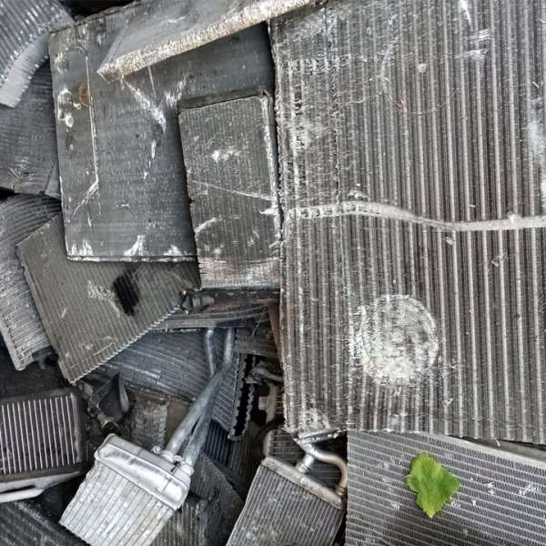 Peste 1.300 kg deşeuri oprite la PTF Borș