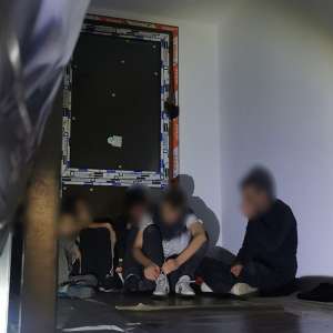 25 cetățeni străini depistați la frontieră