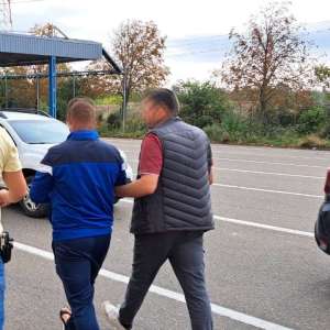 Agresorul unei persoane, căutat de autoritățile din Italia, depistat la controlul de frontieră