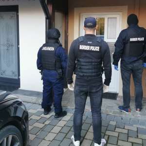 Percheziții într-un dosar de contrabandă cu țigări, în Suceava și alte 5 județe din țară