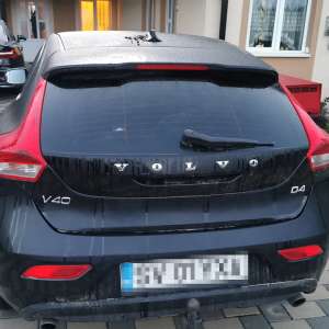 Percheziții într-un dosar de contrabandă cu țigări, în Suceava și alte 5 județe din țară