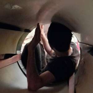 Doi sirieni depistați de poliţiştii de frontieră de la PTF Negru Vodă,  ascunşi în remorca unui autocamion