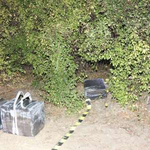 Ţigări de contrabandă reţinute de polițiștii de frontieră