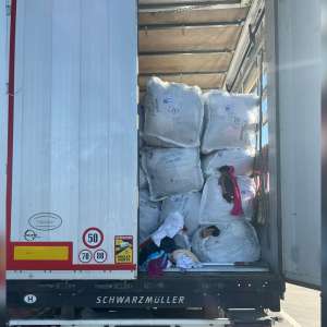 Aproximativ 14 tone de deșeuri oprite la intrarea în țară, la Borș II