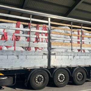 Aproximativ 14 tone de deșeuri oprite la intrarea în țară, la Borș II