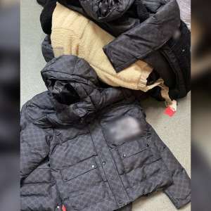 Articole contrafăcute în valoare de aproximativ jumătate de milion de euro,  descoperite în PTF Giurgiu, în a doua jumătate a lunii septembrie