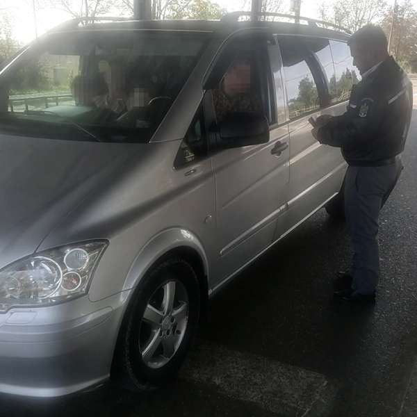 Talon I.T.P. fals descoperit la controlul de frontieră