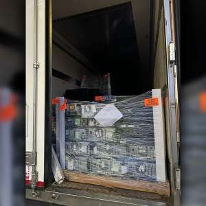 Aproximativ 34 tone deşeuri oprite la intrarea în țară