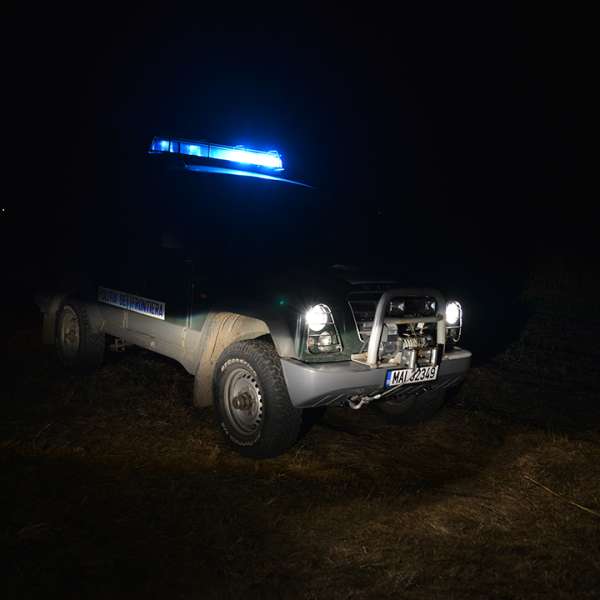 La volan în toiul nopții sub influența băuturilor alcoolice