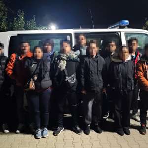 12 cetăţeni din Nepal depistaţi la frontiera cu Serbia