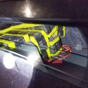 Țigări în valoare de peste 78.000 de lei descoperite în două mașini