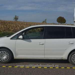 Percheziţii la traficanţii de ţigări