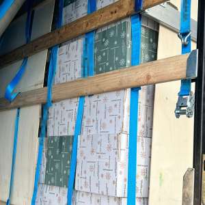 Peste șapte tone de deșeuri, oprite la intrarea în țară