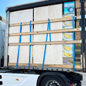 Peste șapte tone de deșeuri, oprite la intrarea în țară