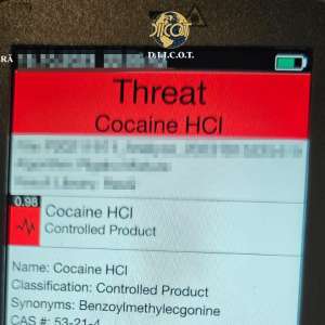 Româncă depistată pe Aeroportul Henri Coandă cu aproximativ 159 grame de cocaină