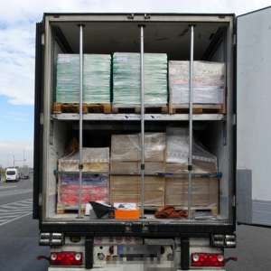 Mii de bunuri de lux, susceptibile a fi contrafăcute, în valoare de aproximativ  4 milioane de lei, descoperite în P.T.F. Calafat