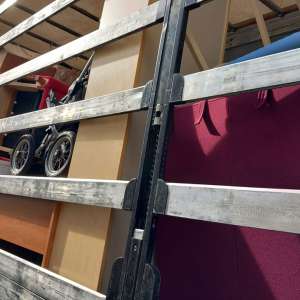 TIR încărcat cu 5 tone de deșeuri, oprit la P.T.F. Petea