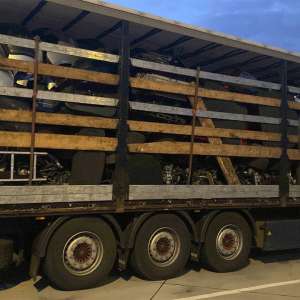 Deşeuri din Marea Britanie, oprite la Borș II. Peste 16 de tone de diverse bunuri