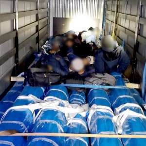 16 cetățeni din Bangladesh, depistați ascunși la Nădlac