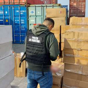 64.500 pachete cu ţigări, în valoare de aproximativ 1,3 milioane lei, descoperite într-un container sosit din Pakistan în Portul Constanţa Sud