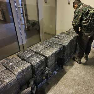 Țigări în valoare de peste 58.000 de lei confiscate la frontiera cu Ucraina