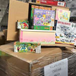 2.641 de seturi de jucării susceptibile a fi contrafăcute, în valoare de 330.000 lei depistate în Portul Constanța