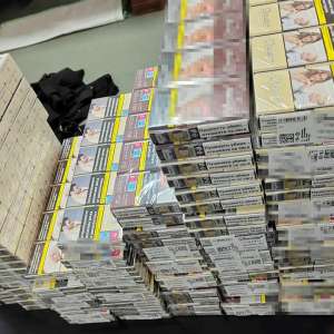 Peste 1.200 de pachete de țigări ascunse în bagaje, descoperite de polițiștii giurgiuveni în weekend