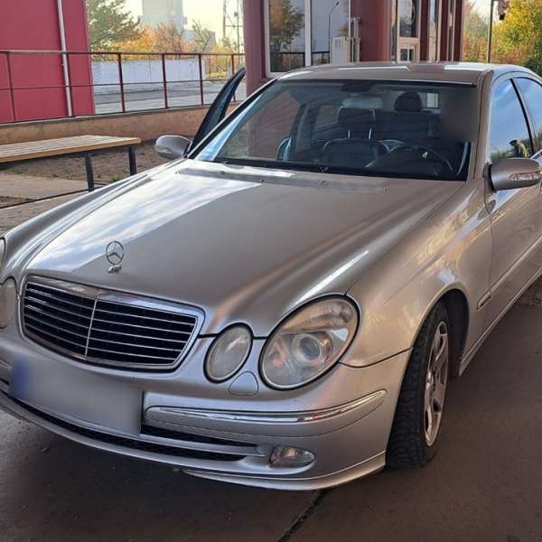 Autoturism radiat din circulație, descoperit de poliţiştii de frontieră