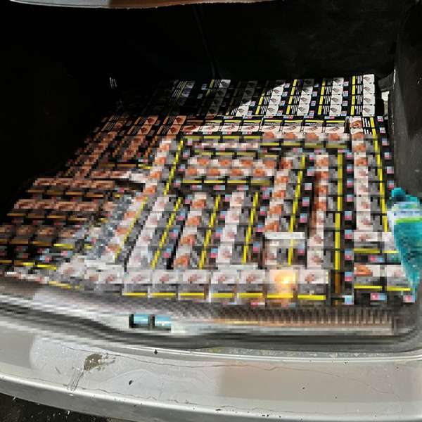 Peste 52.000 de țigarete ascunse, descoperite de polițiștii giurgiuveni în weekend