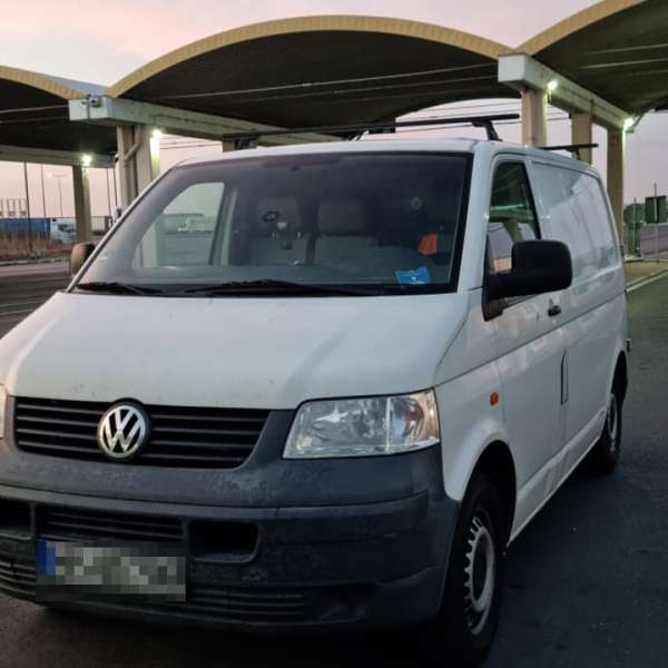 Autoturism și autoutilitară, căutate de autoritățile din România și Germania, descoperite în P.T.F. Giurgiu