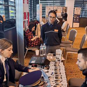 Cum devii poliţist de frontieră? Te aşteptăm la ŞPAPF Oradea! Oferta educaţională a şcolii prezentată tinerilor participanţi la un eveniment cu profil de recrutare