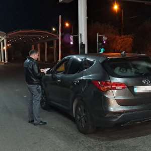 Permis de conducere moldovenesc fals descoperit la controlul de frontieră