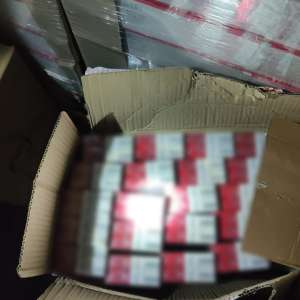 Țigări în valoare de 300.000 euro, confiscate la PTF Siret