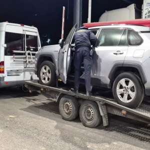 Autoturism furat din Italia, depistat la controlul de frontieră la P.T.F. Sculeni