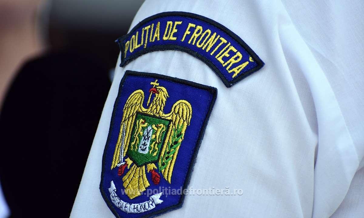 Doi cetățeni turci arestaţi preventiv 30 de zile pentru punerea în circulație a unor produse purtând o marcă identică sau similară cu o marcă înregistrată