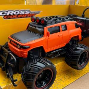 Bunuri susceptibile a fi contrafăcute, în valoare de aproximativ două milioane lei, descoperite în Portul Constanţa