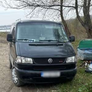 1700 litri de motorină depistaţi de poliţiştii de frontieră într-o autoutilitară condusă de un cetăţean român