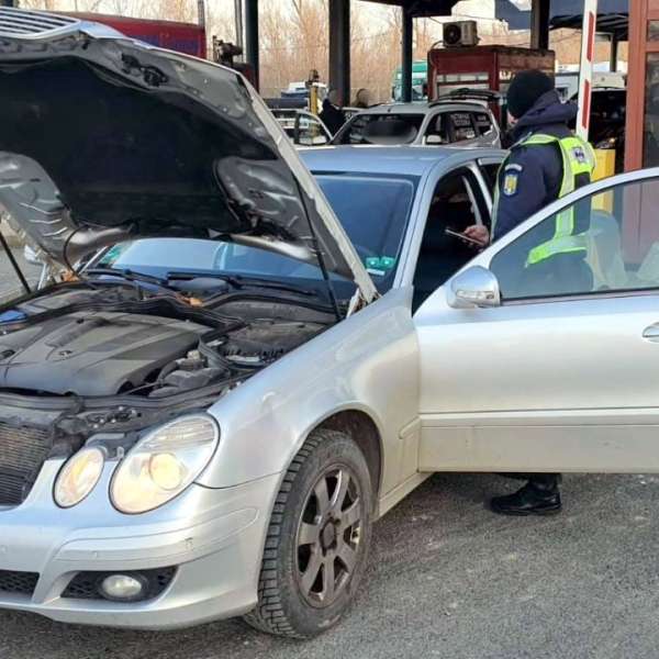 Autoturism furat din Bulgaria, descoperit la controlul de frontieră la P.T.F. Sculeni