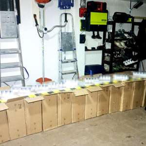 Peste 20.000 de pachete de ţigări, în valoare de 240.000 lei, confiscate la frontiera de nord