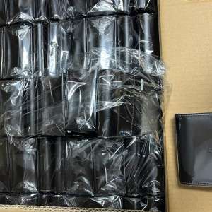 10.000 de casete din piele pentru ceasuri de lux, susceptibile a fi contrafăcute, în valoare de aproape 2 milioane de euro, descoperite în P.T.F. Bechet