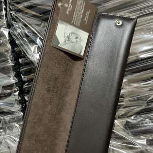 10.000 de casete din piele pentru ceasuri de lux, susceptibile a fi contrafăcute, în valoare de aproape 2 milioane de euro, descoperite în P.T.F. Bechet