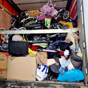 Deşeuri din vestul Europei oprite la Borș II și Nădlac II. Peste 65 de tone de diverse bunuri