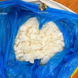 Bărbat cu peste 1 kg de substanță psihoactivă asupra sa prins în flagrant de poliţiştii de la P.T.F. Borş II