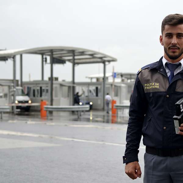 Poliţiştii de frontieră, la datorie în perioada premergătoare Sărbătorilor de iarnă